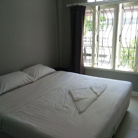 Taylor'S Guesthouse Hua Hin Dış mekan fotoğraf
